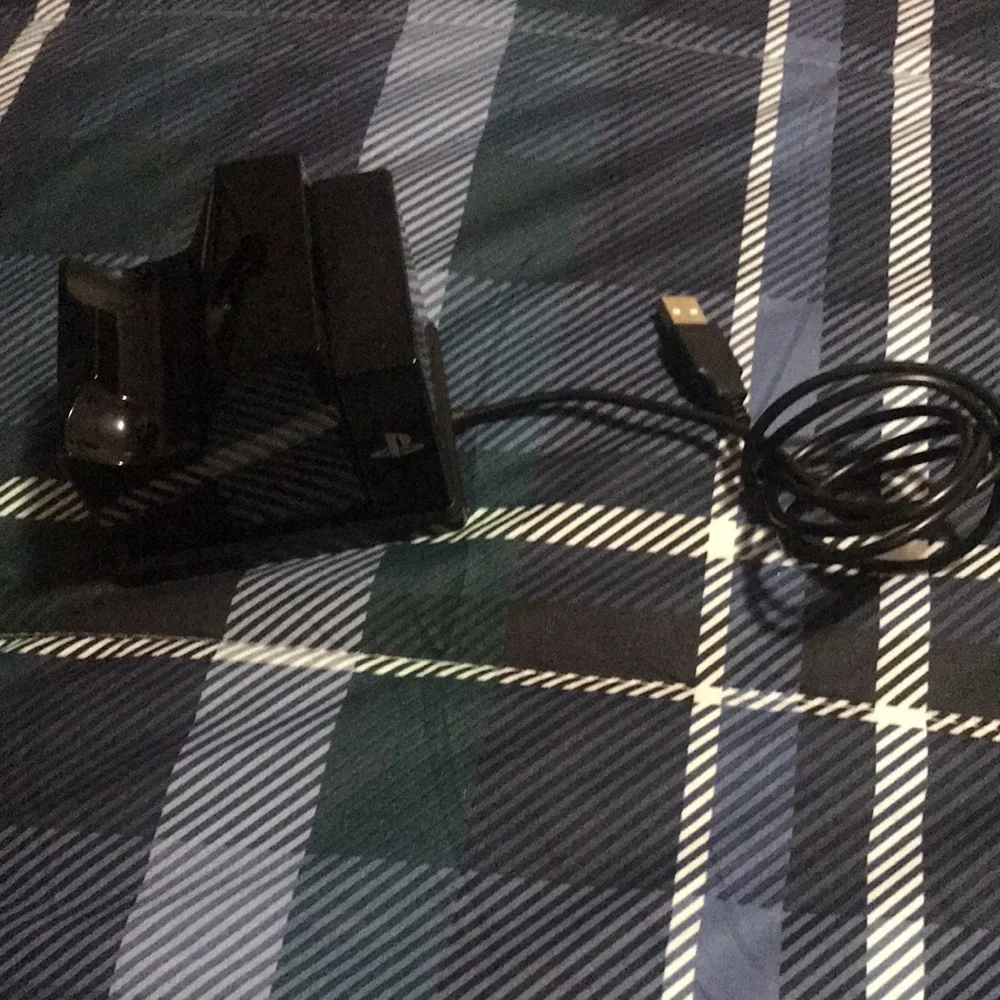 PlayStation 4 Controller charger